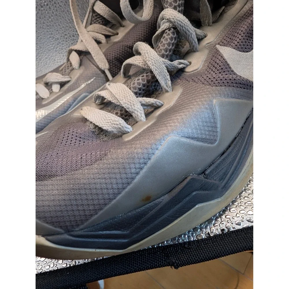 Nike Zoom Hyper Disruptor Mens 12 Grey Charcoal Basketball Shoes 548180-001